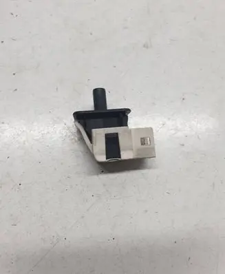 Mercedes-Benz E W211 Front door sensor coupe 2028209410 30011501
