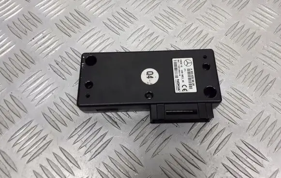 Mercedes-Benz C W203 Voice control module A2038209926