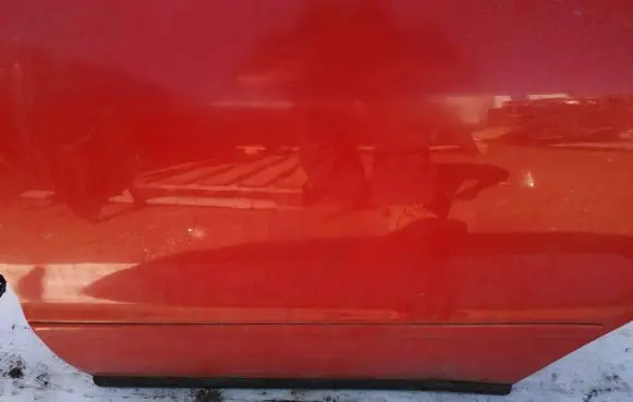 Rear door trim (molding)