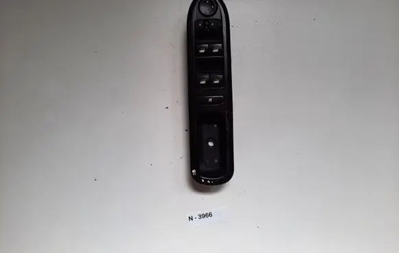 Peugeot 407 Electric window control switch
