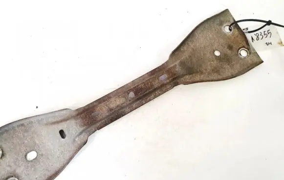 Volkswagen PASSAT B6 Engine mounting bracket