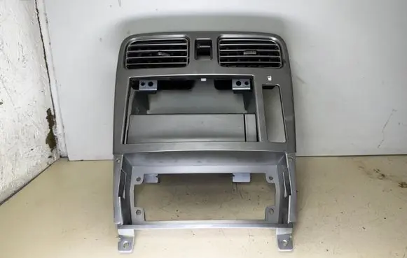 Subaru Forester SG Radio/GPS head unit trim D020614C0403 R03 R03U