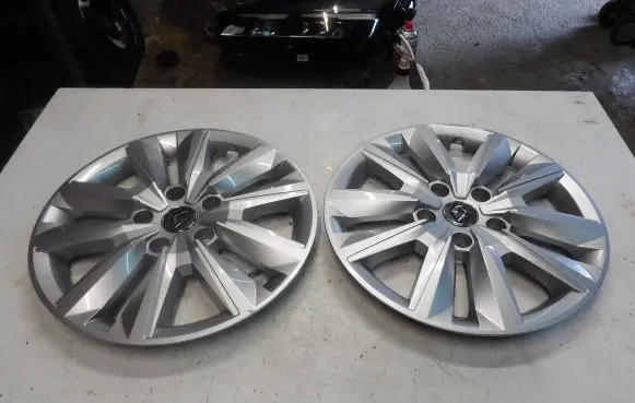Renault Scenic IV - Grand scenic IV R16 wheel hub/cap/trim 403151893R RET0571