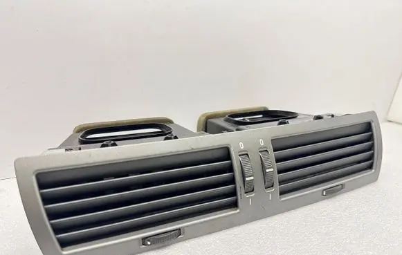 BMW 7 E65 E66 Dash center air vent grill 69112039 8223599 69112049
