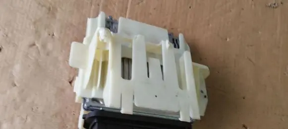BMW 3 E90 E91 Engine control unit/module ECU 8506566