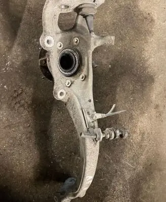 Audi A5 Sportback 8TA Front wheel hub spindle knuckle