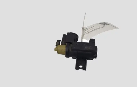 Nissan Qashqai Turbo solenoid valve 8200790180 11T193