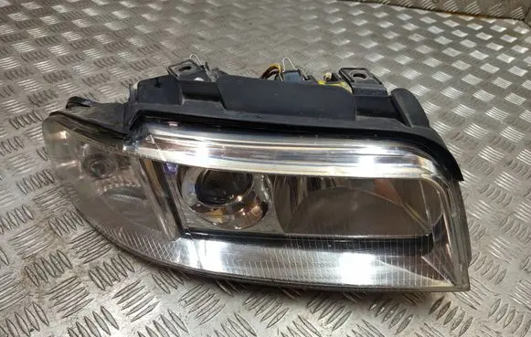 Audi A4 S4 B5 8D Headlight/headlamp