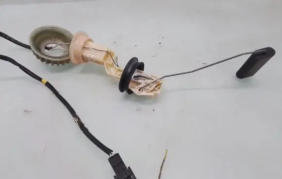 Fuel level sensor