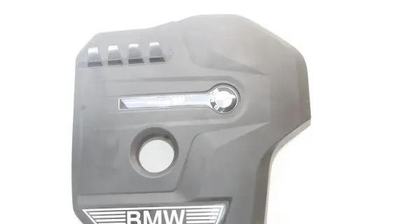 BMW 5 G30 G31 Engine cover (trim) 8657035 8657055