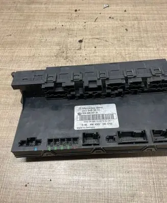 Mercedes-Benz E W211 Comfort/convenience module 2115453601 5DK00804741