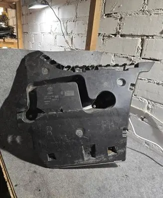 BMW 5 F10 F11 Rear bumper mounting bracket 15857711 7207112