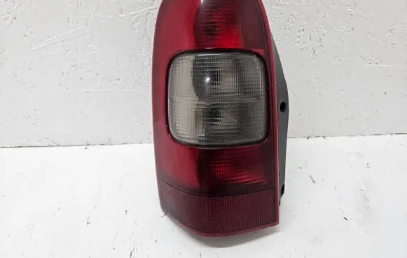 Opel Sintra Rear/tail lights 10406611 10406613