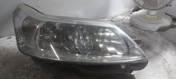 Citroen C4 I Headlight/headlamp 9646894080