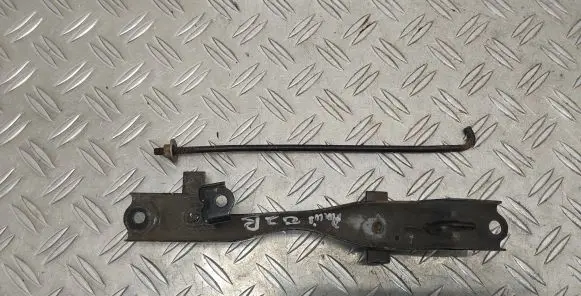 Toyota Auris 150 Battery bracket 