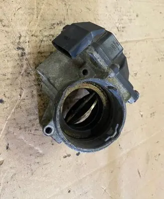 Audi A4 S4 B6 8E 8H Throttle valve 03G128063G A2C53249824 1109070027