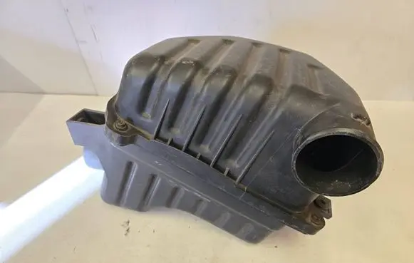 Air filter box