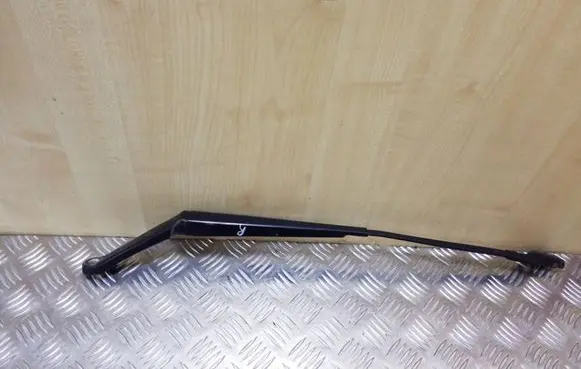 Peugeot 508 Front wiper blade arm 9687687580