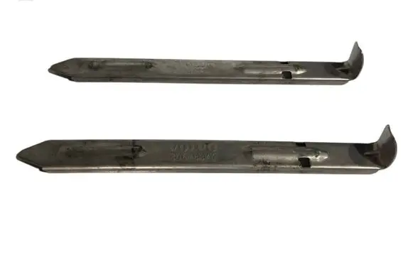 Volvo XC70 Headlight/headlamp mounting bracket 30678340