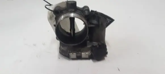 Volvo V70 Throttle valve 8692720 0281002701