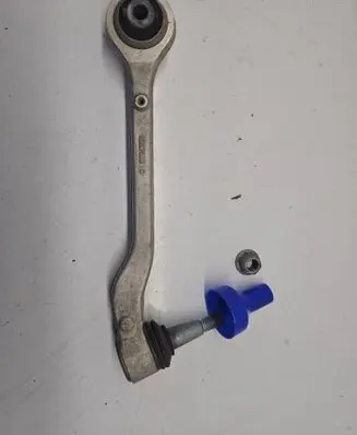 Front lower control arm/wishbone