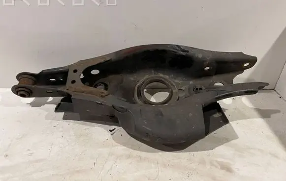 Lexus CT 200H Rear upper control arm/wishbone