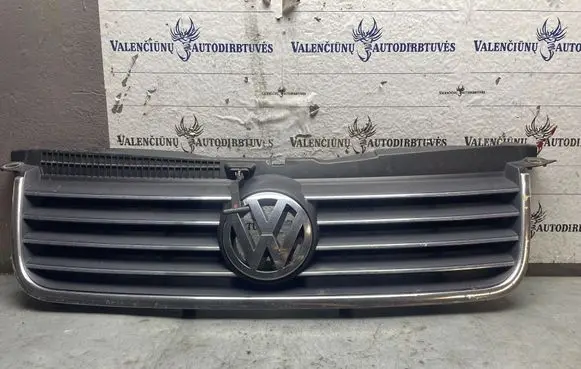 Volkswagen PASSAT B5.5 Front bumper upper radiator grill 3B0853651L