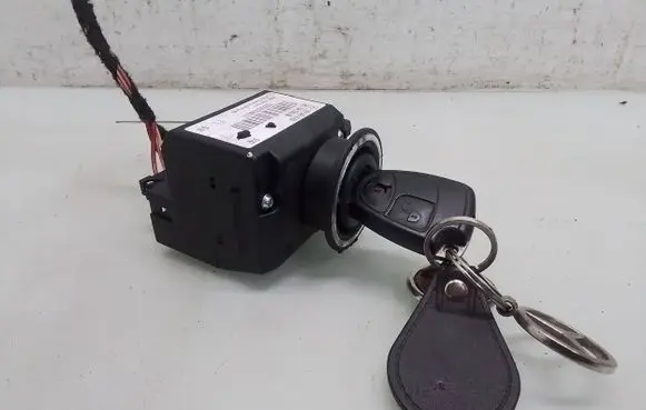 Mercedes-Benz B W245 Ignition lock 04156906 1695451508 700512612140611
