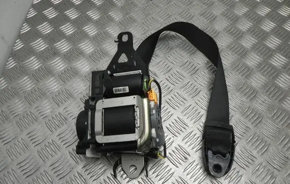 Mercedes-Benz CLA C117 X117 W117 Front seatbelt A2178603200 M4738