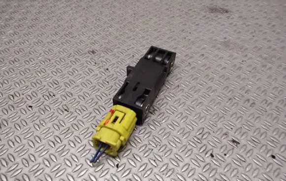 Mitsubishi Grandis Airbag deployment crash/impact sensor 8651A015