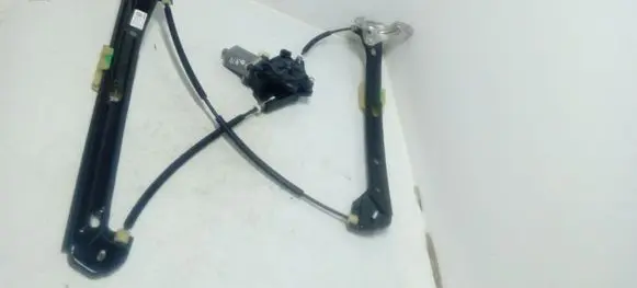 Volkswagen Golf VII Front door window regulator with motor 5G4837462H 5Q0959802C