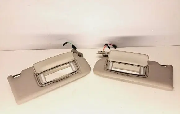 Volvo V50 Sun visor