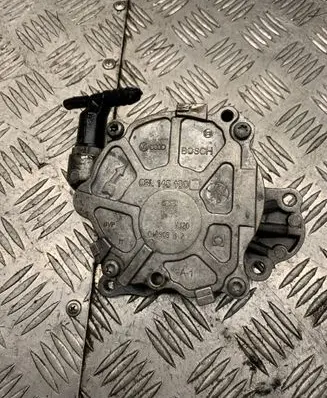 Volkswagen PASSAT B6 Vacuum pump 03L145100 040909 Y320