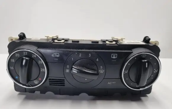 Mercedes-Benz A W169 Climate control unit A1698301385 1698301385