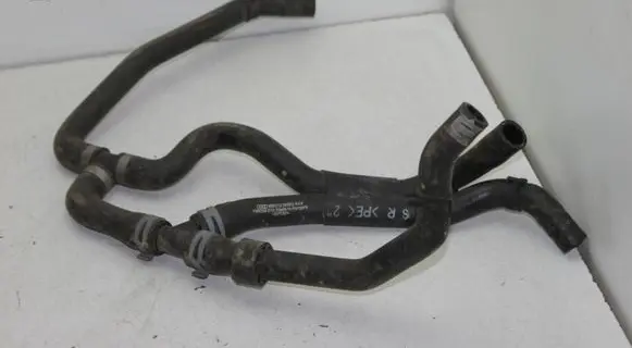 Audi A4 S4 B9 Engine coolant pipe/hose 8W2121609D
