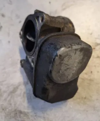 Volkswagen PASSAT B6 Throttle valve 03G128063B