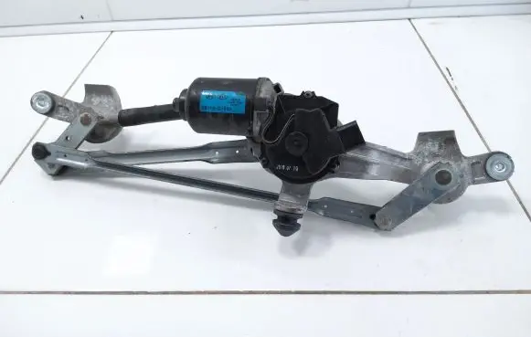 Hyundai Kona I Front wiper linkage and motor 98110C1950