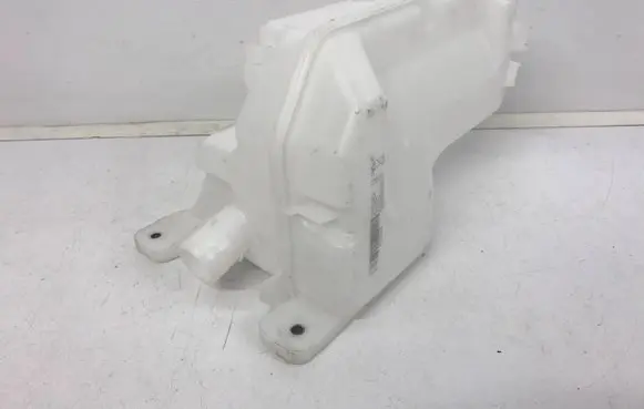 Audi A3 8Y Windshield washer fluid reservoir/tank 5FF955453 5WA955453A
