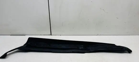 Audi Q3 8U Fender end trim 8U0821112A
