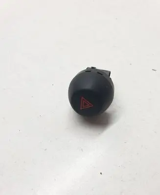 Toyota RAV 4 (XA30) Hazard light switch 15B060