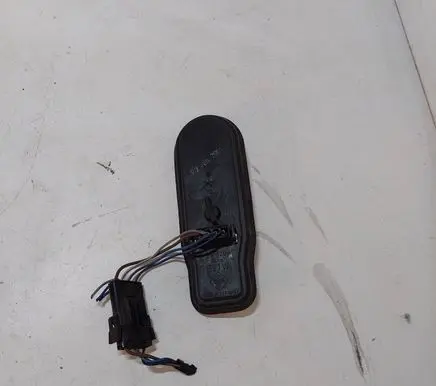 BMW 5 E39 Tail light bulb cover holder 8371324