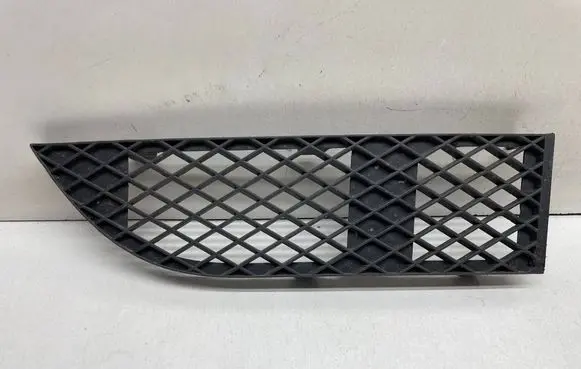 BMW 7 E65 E66 Front bumper lower grill 7135564 51117135564