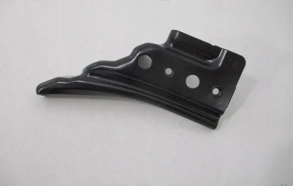 Peugeot 108 Fender mounting bracket 1612353480