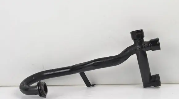 Audi A6 S6 C5 4B Engine coolant pipe/hose 059121083A