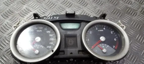 Renault Megane II Speedometer (instrument cluster) 8200399694 35110419