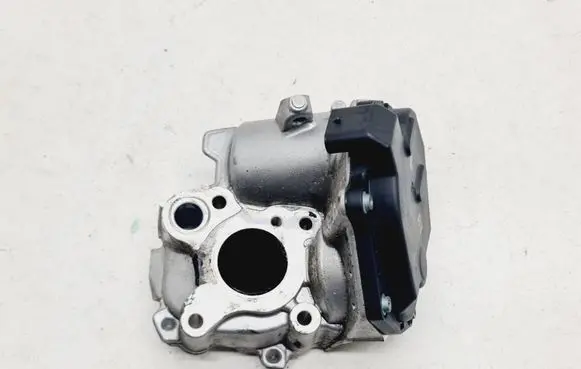 Mercedes-Benz B W246 W242 EGR valve A6511400460 6511400460