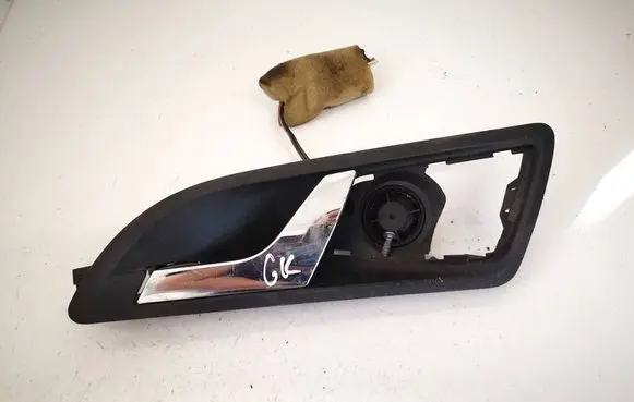 Skoda Octavia Mk2 (1Z) Rear door interior handle 1z0839247