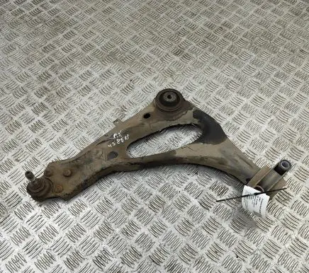 Mercedes-Benz Vito Viano W447 Front lower control arm/wishbone A4473307500