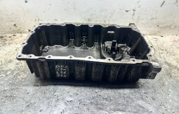 Volkswagen Golf V Oil sump 