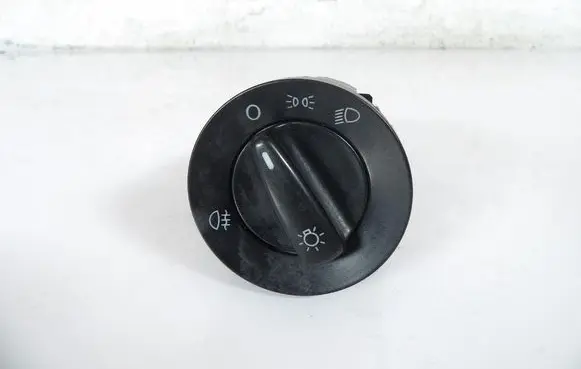 Volkswagen Golf IV Other switches/knobs/shifts 1C0941531